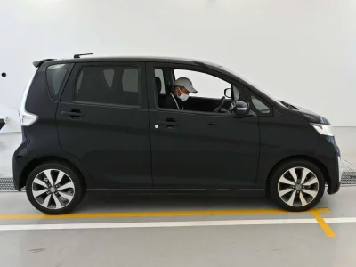 MITSUBISHI EK CUSTOM