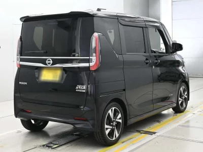 NISSAN ROOX