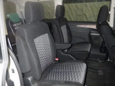 MITSUBISHI DELICA D5