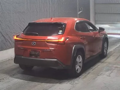 LEXUS UX
