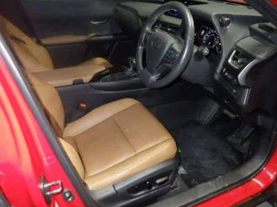 LEXUS UX