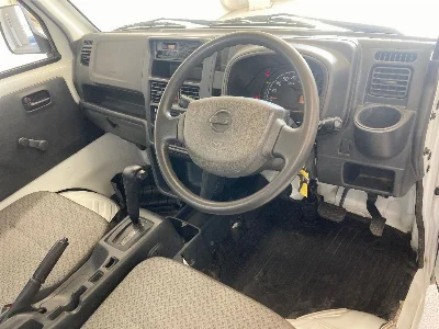 NISSAN CLIPPER TRUCK