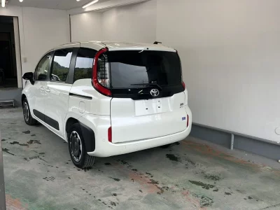 TOYOTA SIENTA
