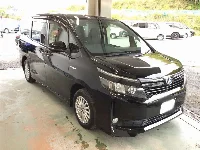 Цена авто Toyota Voxy с аукционов Японии, номер кузова ZWR80G, пробег 112 000, оценка 8
