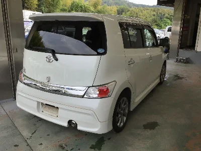 TOYOTA BB