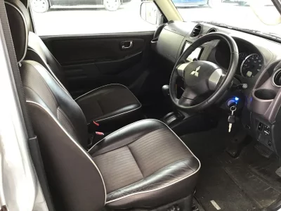 MITSUBISHI PAJERO MINI