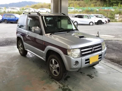 MITSUBISHI PAJERO MINI