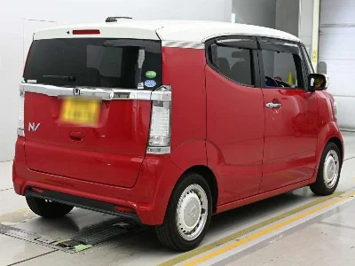 HONDA N BOX SLASH