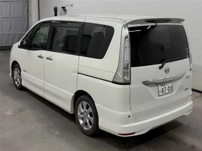 NISSAN SERENA