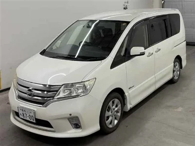 NISSAN SERENA