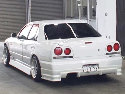 NISSAN SKYLINE