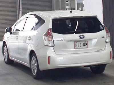 TOYOTA PRIUS ALPHA