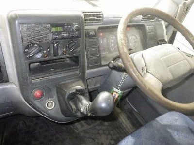 MITSUBISHI CANTER