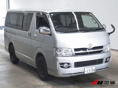 TOYOTA HIACE VAN