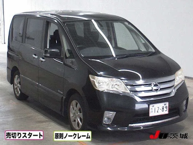 Nissan Serena 2013