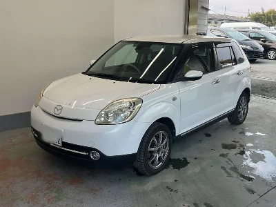MAZDA VERISA