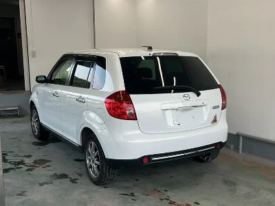 MAZDA VERISA