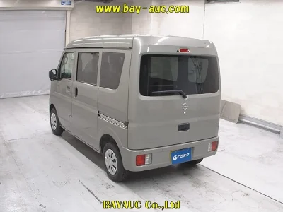 NISSAN CLIPPER VAN