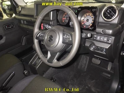 SUZUKI JIMNY NOMADE
