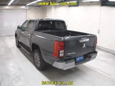 MITSUBISHI TRITON