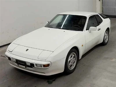PORSCHE 944