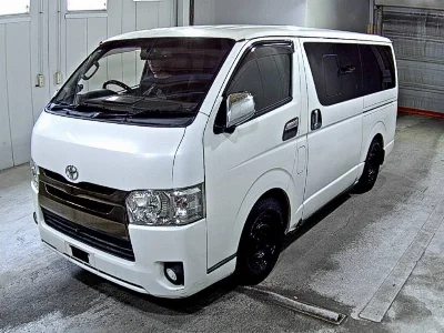 TOYOTA HIACE VAN