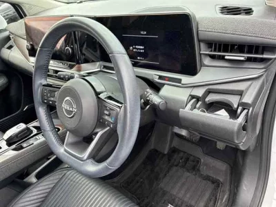 NISSAN AURA