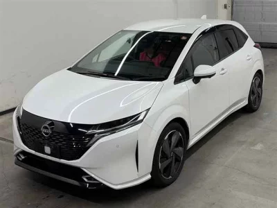NISSAN AURA