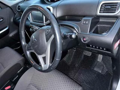 MITSUBISHI DELICA D2