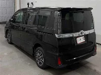 Цена авто Toyota Voxy с аукционов Японии, номер кузова ZRR85W, пробег 139 000, оценка 8