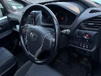 Цена авто Toyota Voxy с аукционов Японии, номер кузова ZRR85W, пробег 139 000, оценка 8