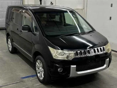 MITSUBISHI DELICA D5