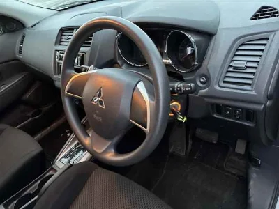 MITSUBISHI RVR