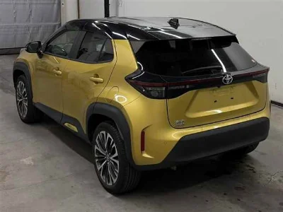 TOYOTA YARIS CROSS