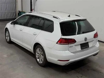 VOLKSWAGEN GOLF VARIANT