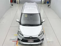 Цена авто Toyota Sienta с аукционов Японии, номер кузова NSP170G, пробег 80 000, оценка 8