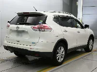 Цена авто Nissan X-Trail с аукционов Японии, номер кузова T32, пробег 82 000, оценка 8