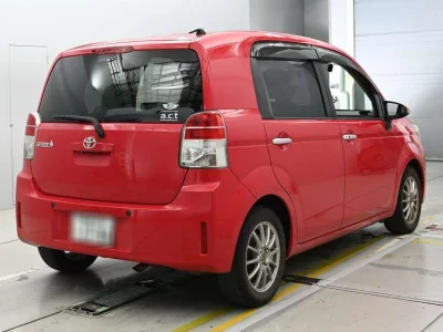 TOYOTA SPADE