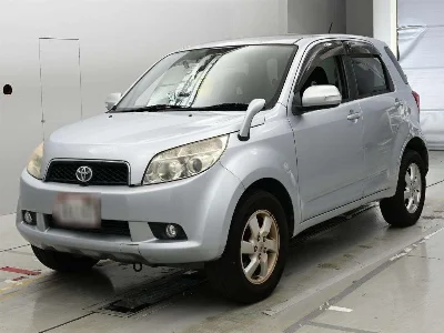TOYOTA RUSH