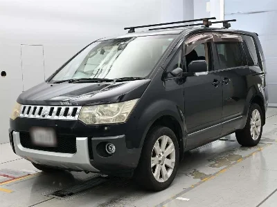 MITSUBISHI DELICA D5