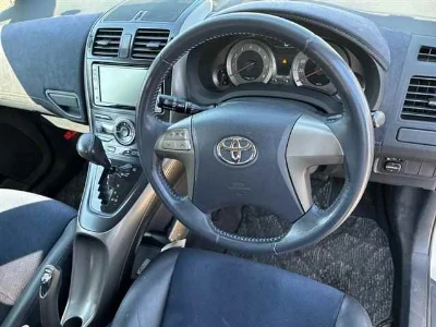 TOYOTA BLADE