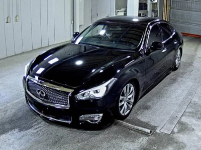 NISSAN FUGA