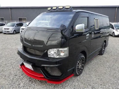 TOYOTA HIACE VAN