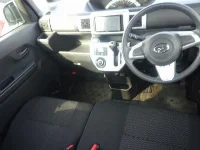 Цена авто Daihatsu Wake с аукционов Японии, номер кузова LA700S, пробег 104 000, оценка 8