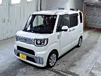 Цена авто Daihatsu Wake с аукционов Японии, номер кузова LA700S, пробег 104 000, оценка 8