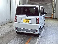 Цена авто Daihatsu Wake с аукционов Японии, номер кузова LA700S, пробег 104 000, оценка 8