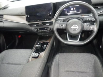 NISSAN AURA