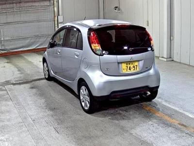 MITSUBISHI I