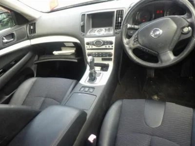 NISSAN SKYLINE
