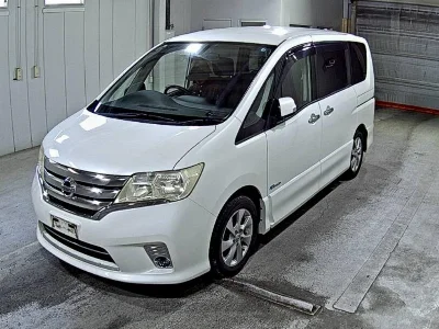 NISSAN SERENA